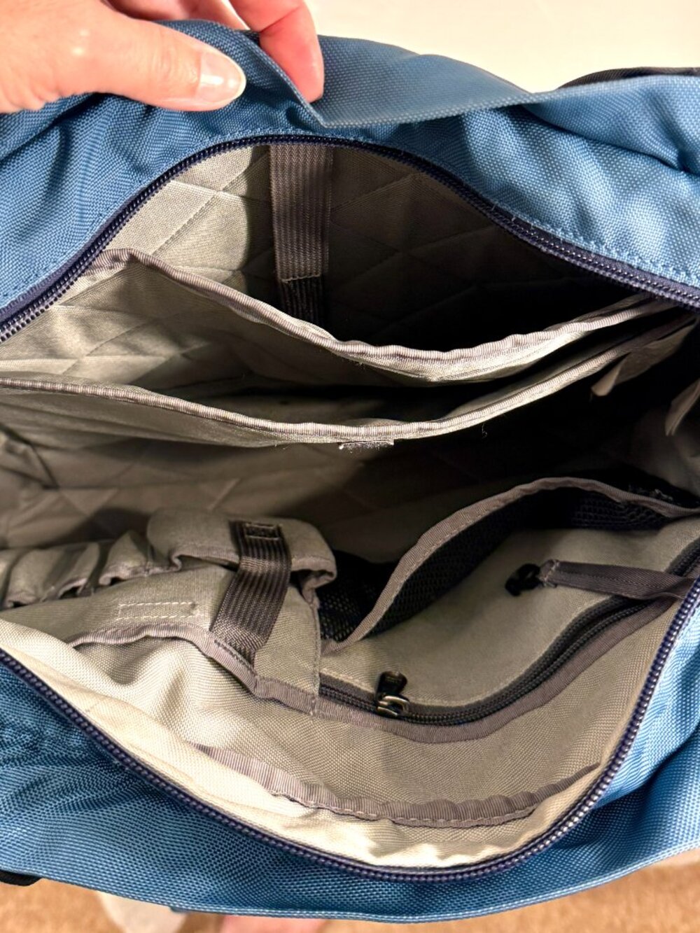 Patagonia Tote Bag Teal Blue Laptop Work Travel Zip Top Organizer 16" - Picture 6 of 11